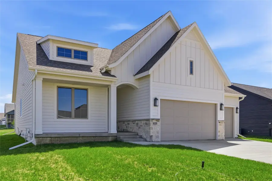 427 Walnut Drive, Huxley, IA 50124 - #2