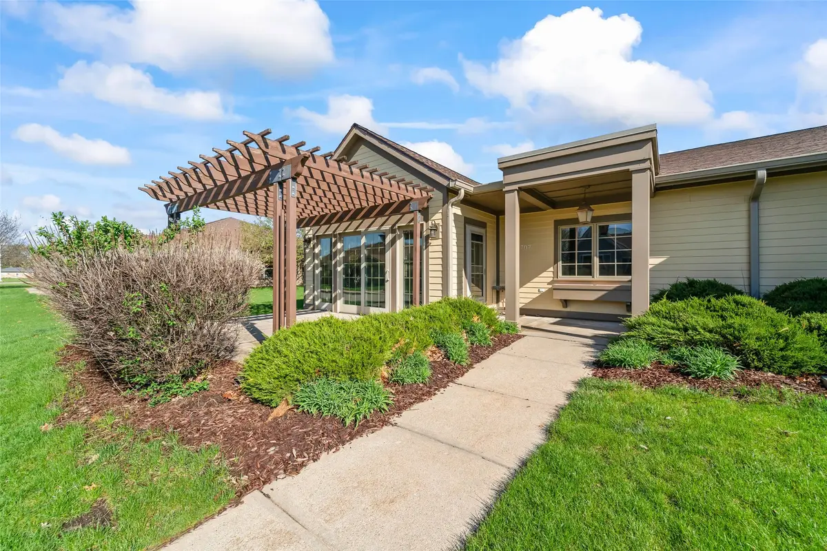 707 Timberland Drive, Story City, IA 50248 - #1