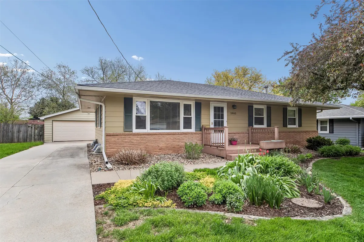 3905 83rd Street, Urbandale, IA 50322 - #1