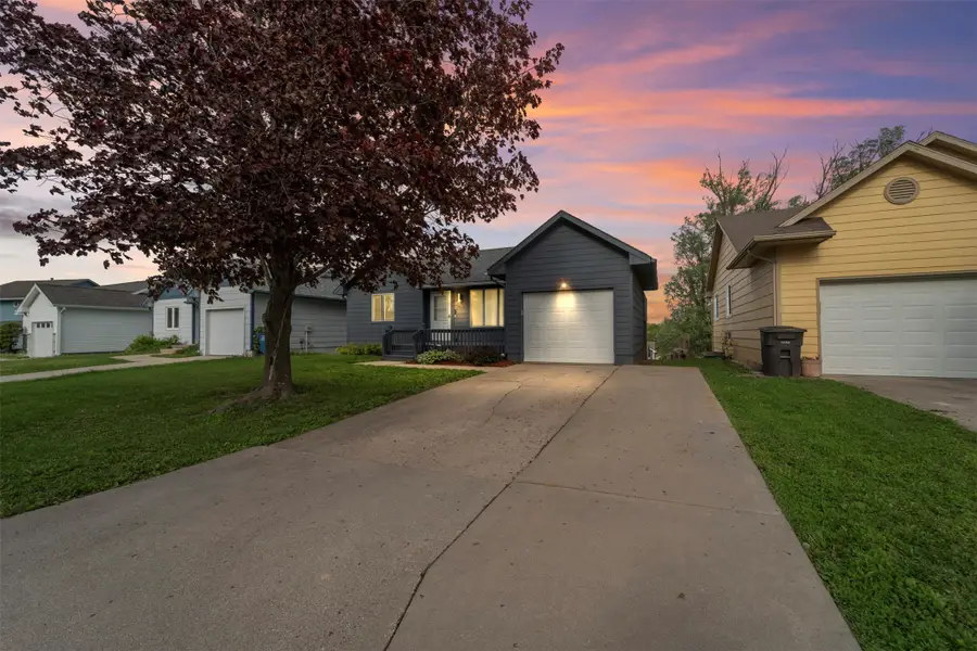 2439 SE 18th Court, Des Moines, IA 50320 - #2