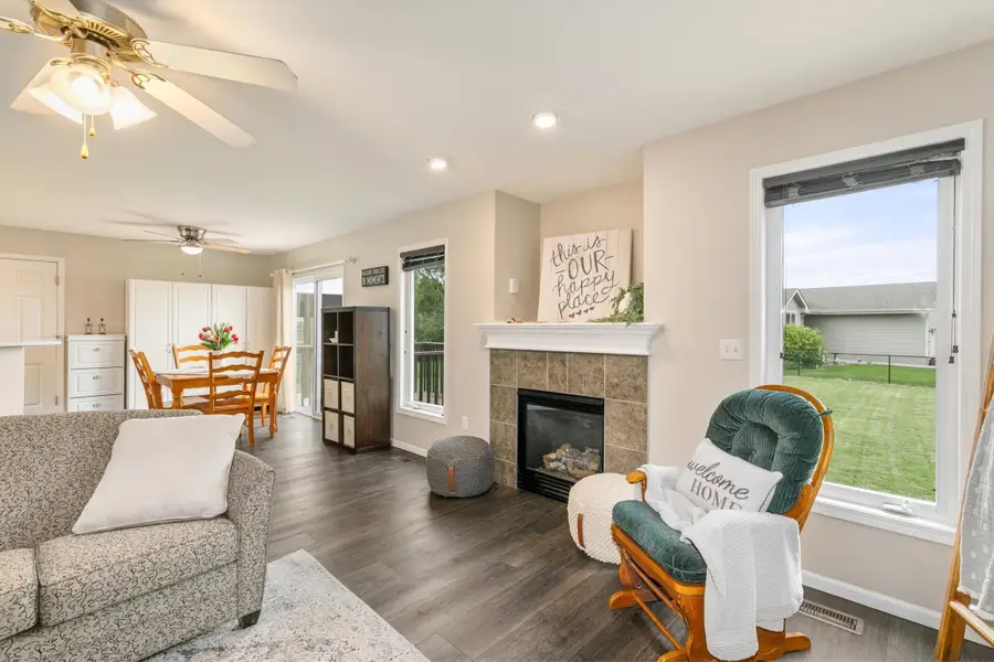 1823 NW Prairie Lakes Drive, Ankeny, IA 50023 - #3