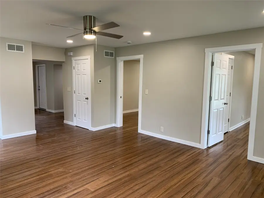 512 N Division Street, Stuart, IA 50250 - #2