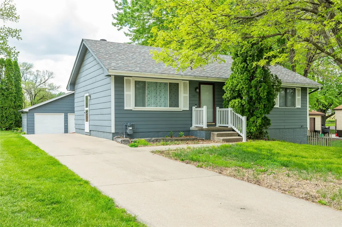 6006 SW 7th Street, Des Moines, IA 50315 - #1