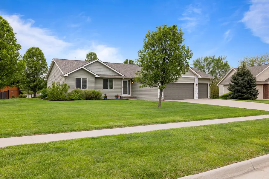 7408 Longboat Drive, Johnston, IA 50131 - #2