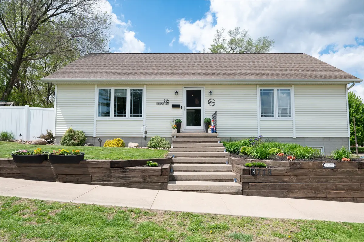 718 N Kent Street, Knoxville, IA 50138 - #1