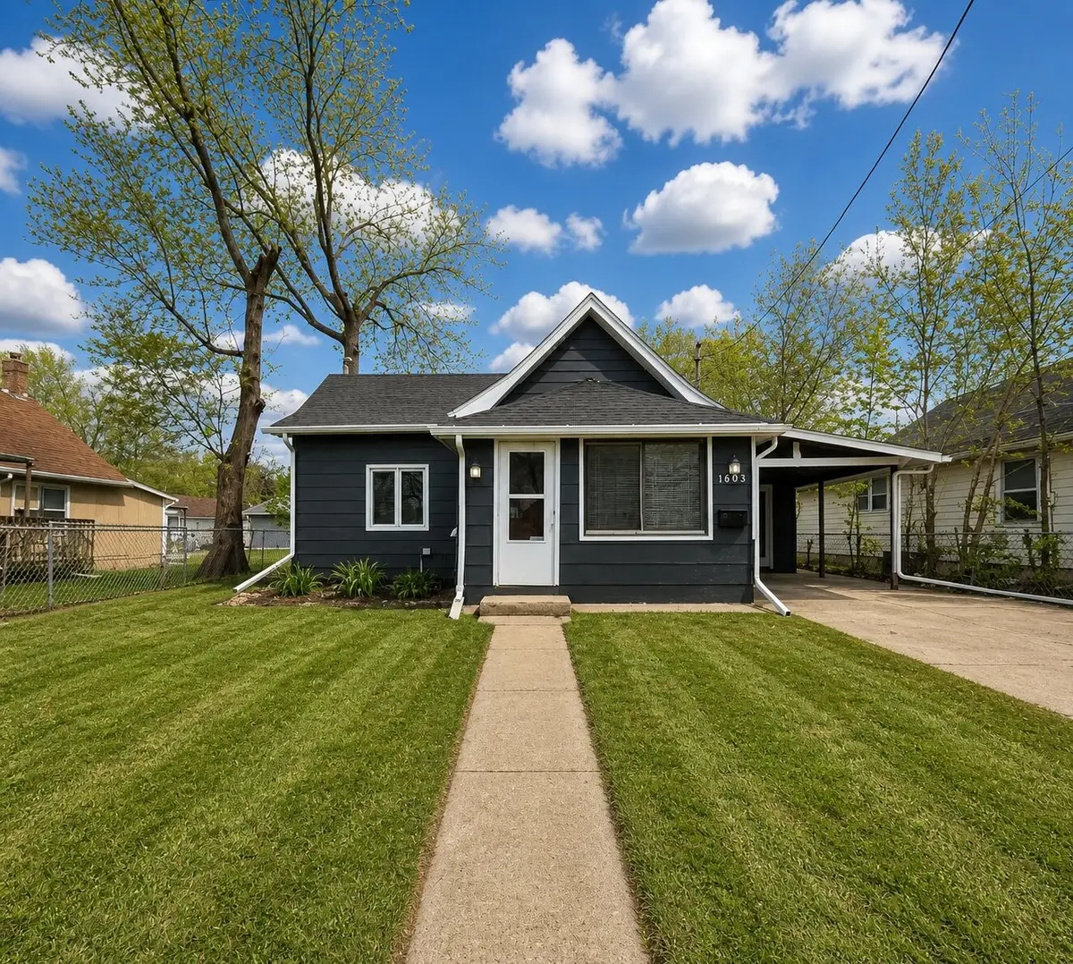1603 E 22nd Street, Des Moines, IA 50317 - #1