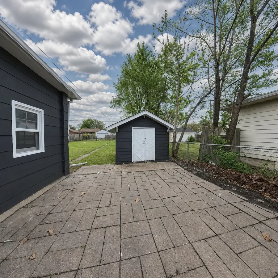 1603 E 22nd Street, Des Moines, IA 50317 - #3