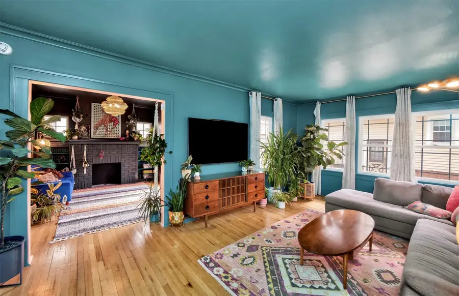 1407 42nd Street, Des Moines, IA 50311 - #2