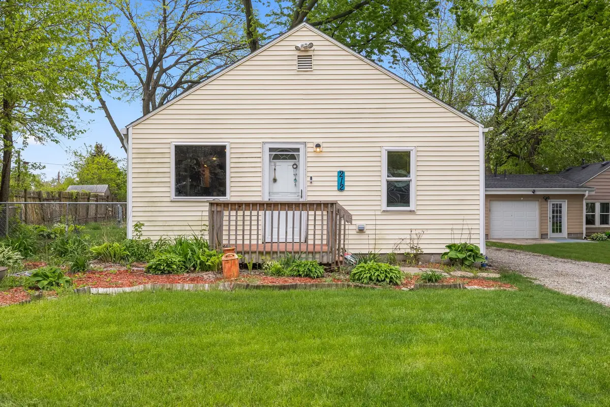 212 Herold Avenue, Des Moines, IA 50315 - #1