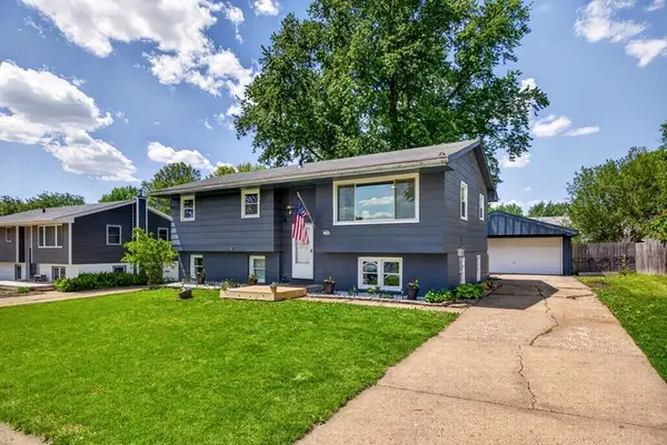 1305 Meadow Drive, Norwalk, IA 50211