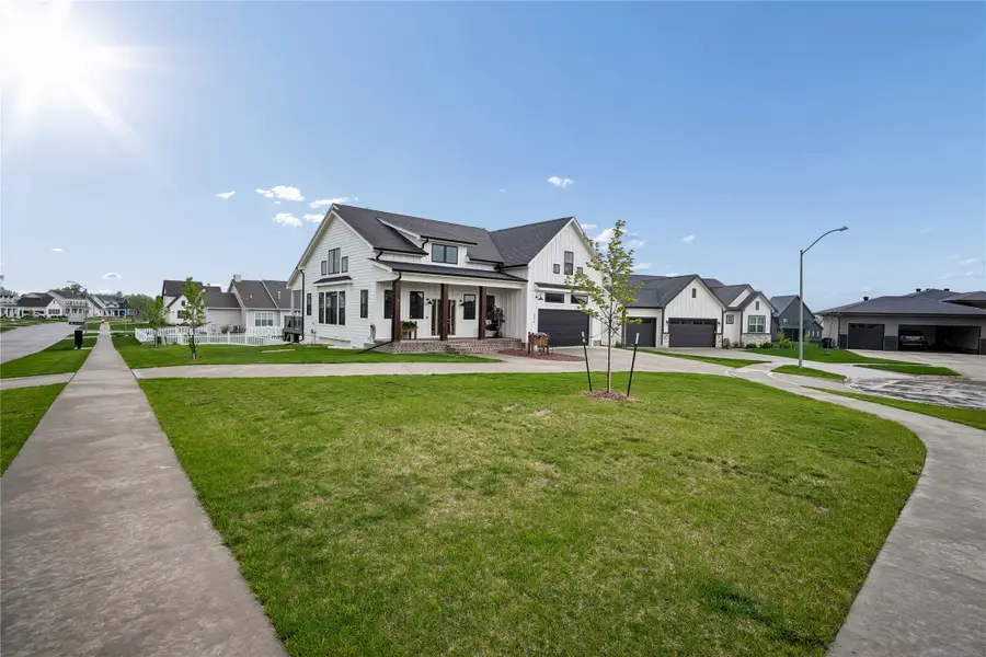 233 NE 60th Court, Ankeny, IA 50021 - #2