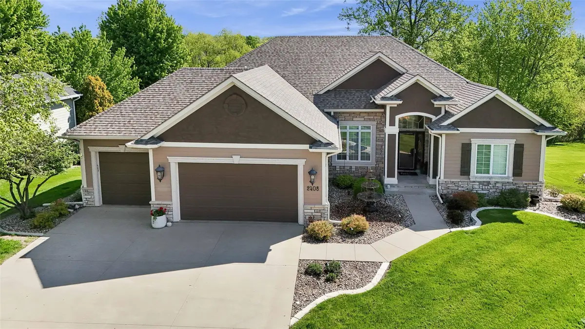 2408 W 10th Avenue, Indianola, IA 50125 - #1