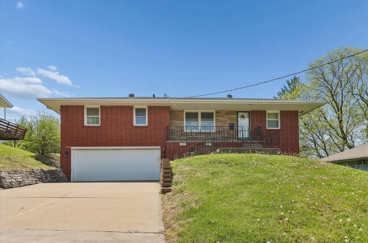 2535 Hull Avenue, Des Moines, IA 50317 - #1