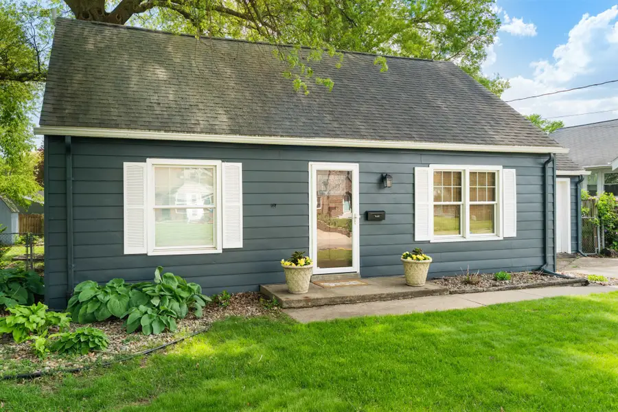 1652 Beaver Avenue, Des Moines, IA 50310 - #2