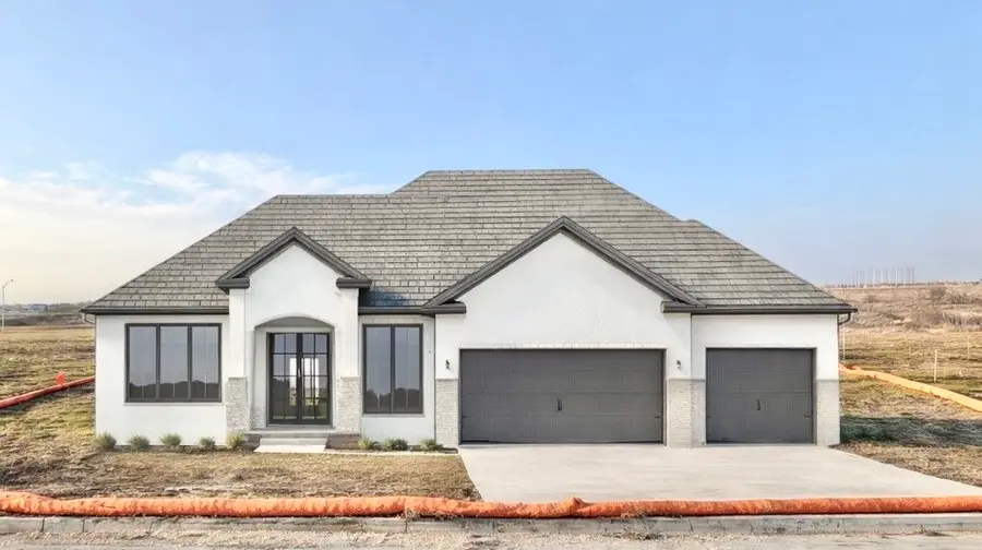 8351 Edgewood Court, West Des Moines, IA 50266 - #2