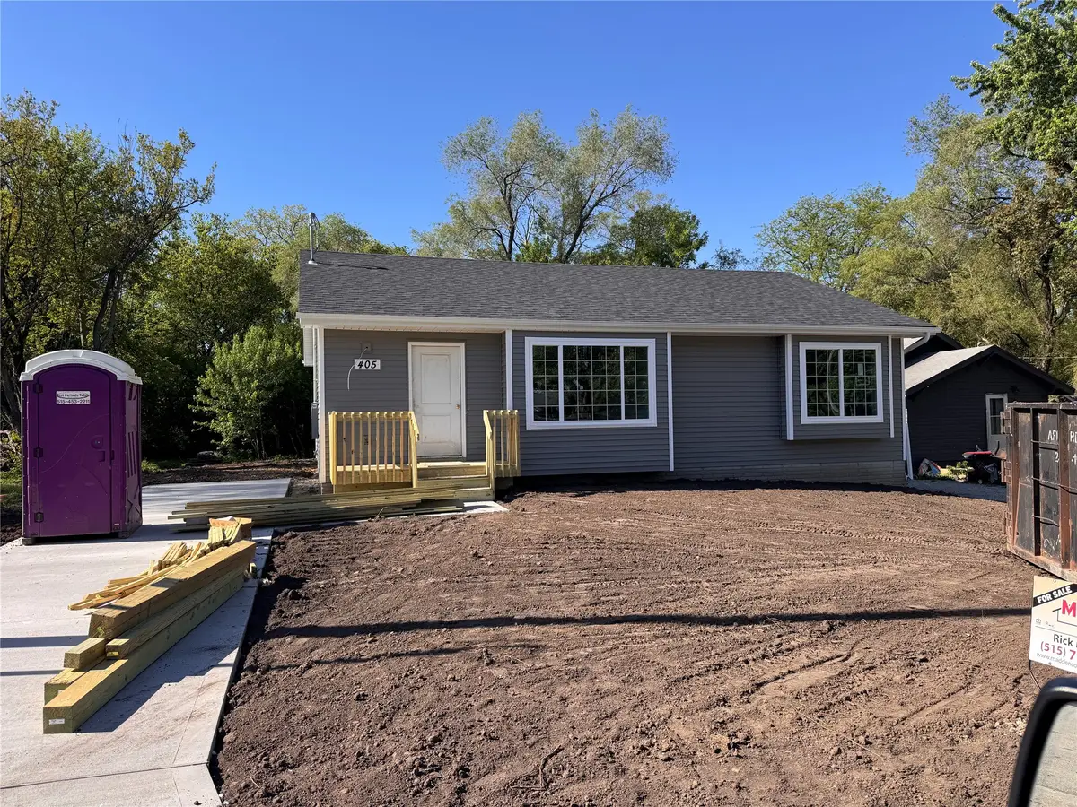 405 NE 43 Avenue, Des Moines, IA 50313 - #1