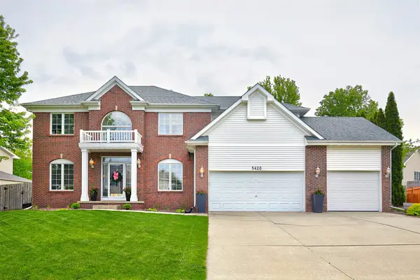 5420 Coachlight Drive, West Des Moines, IA 50266