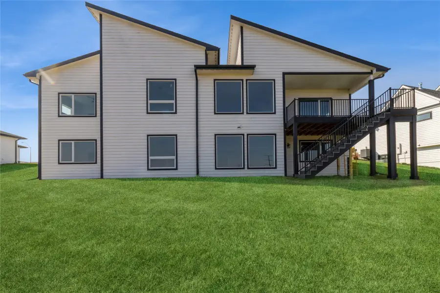 16210 Walnut Meadows Court, Urbandale, IA 50323 - #3