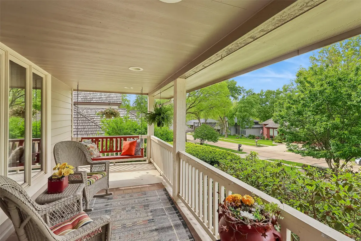 7008 Rocklyn Circle, Urbandale, IA 50322 - #1