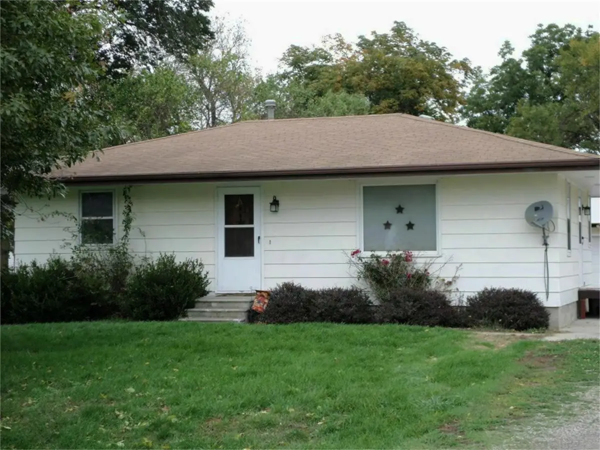 10176 S 34th Avenue W, Colfax, IA 50054 - #1