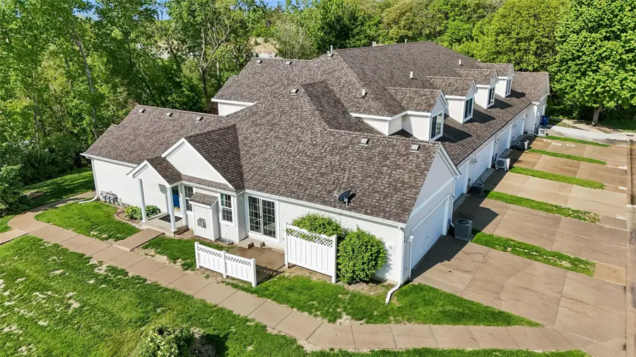 1400 S 52nd Street #13, West Des Moines, IA 50265 - #2
