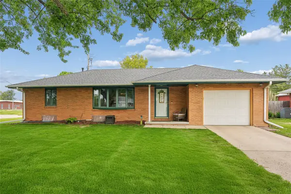 1604 W 3rd Avenue, Indianola, IA 50125