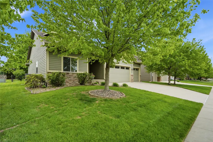 8326 Heritage Bend Road, West Des Moines, IA 50266 - #2