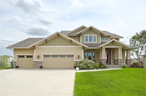422 Stonegate Court Sw, Altoona, IA 50009