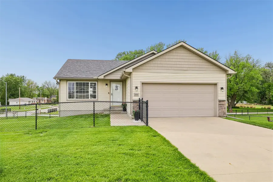 6002 NW 52nd Street, Johnston, IA 50131 - #2