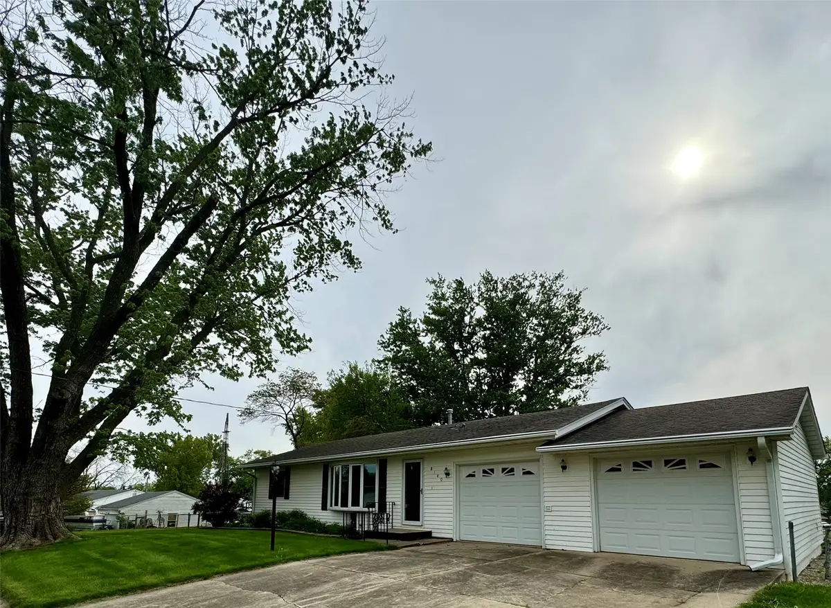 8140 Villa Drive, Des Moines, IA 50320 - #1