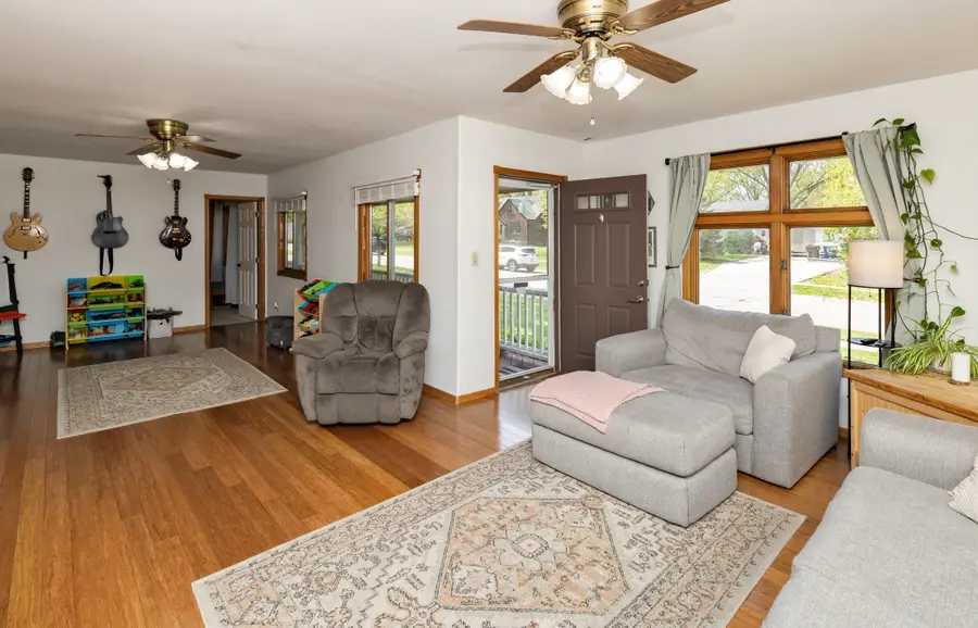 3211 56th Street, Des Moines, IA 50310 - #3