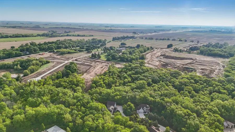 1649 E Amber Leaf Circle, Polk City, IA 50226 - #3