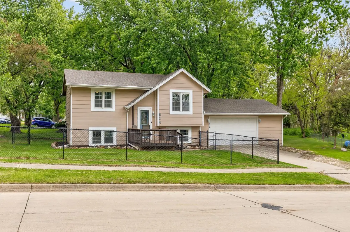 824 Casady Drive, Norwalk, IA 50211 - #1