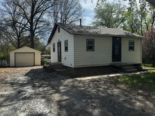1608 Highview Drive, Des Moines, IA 50315