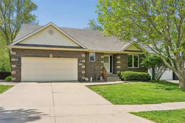 5131 Walnut Ridge Drive, Des Moines, IA 50317