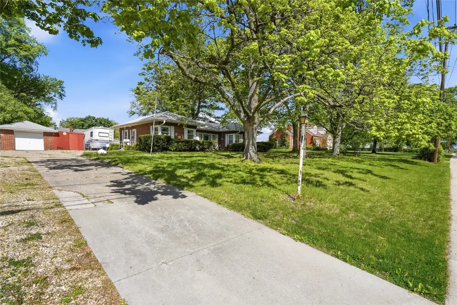 1538 63rd Street, Windsor Heights, IA 50324 - #2
