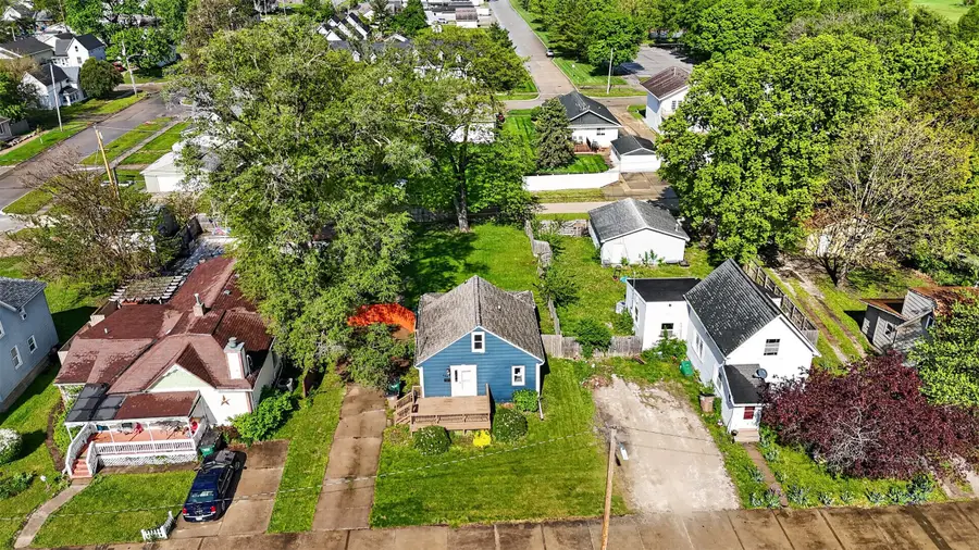 208 8th Street, West Des Moines, IA 50265 - #2