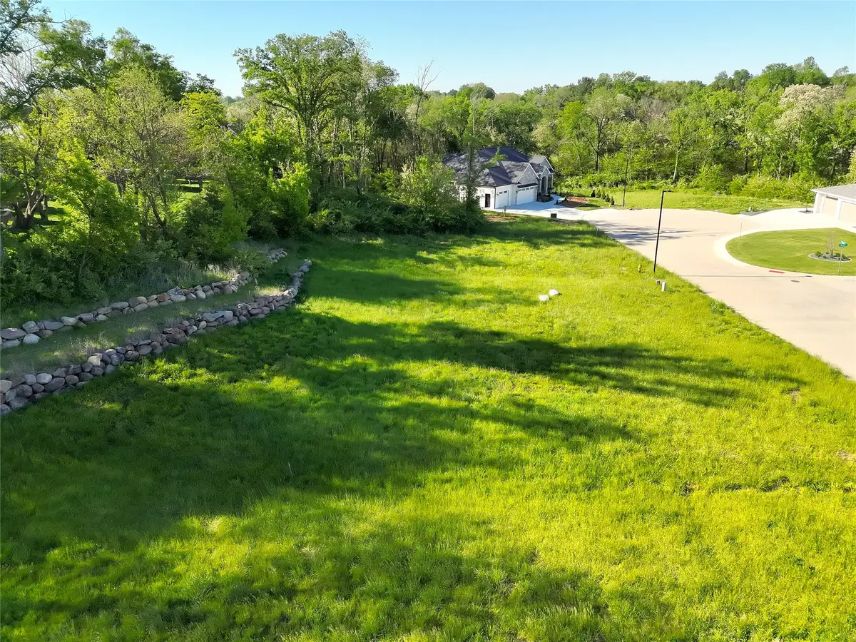 1122 S Wilder Place, West Des Moines, IA 50266 - #1