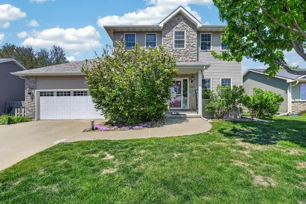 715 NE 4th Street, Earlham, IA 50072