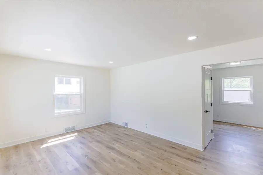 3120 30th Street, Des Moines, IA 50310 - #3