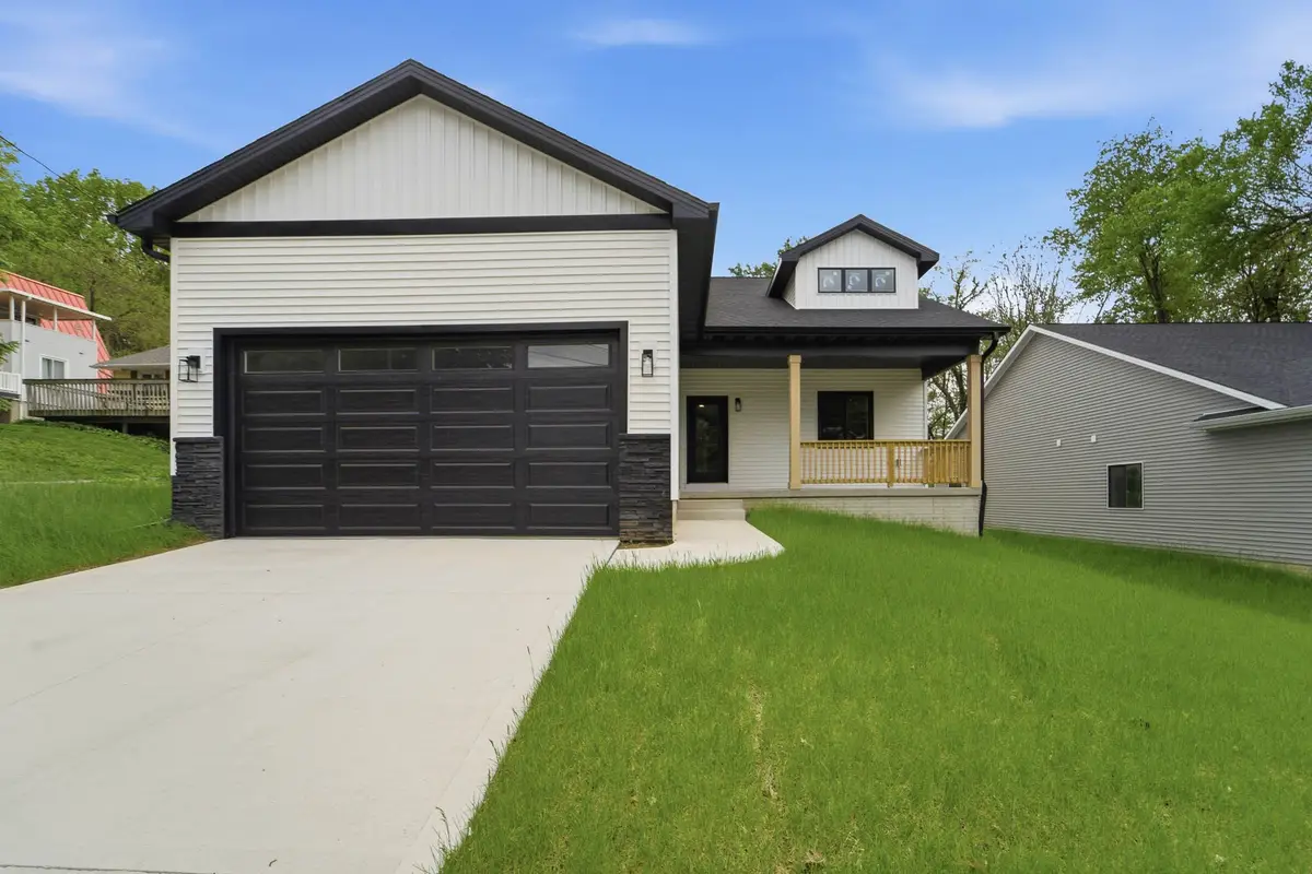 1421 Pioneer Road, Des Moines, IA 50320 - #1