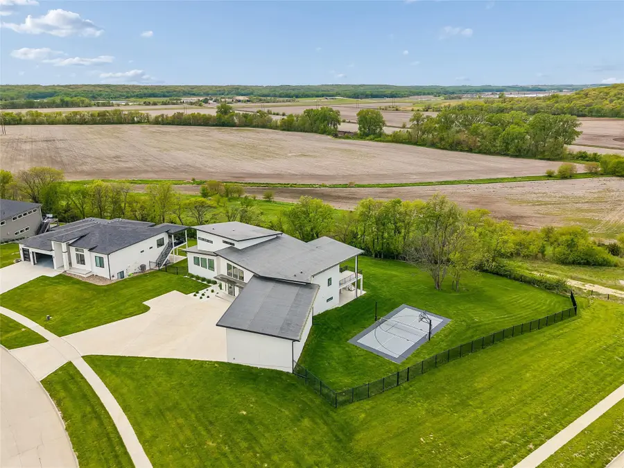 1505 S Dawsons Cove, West Des Moines, IA 50266 - #3