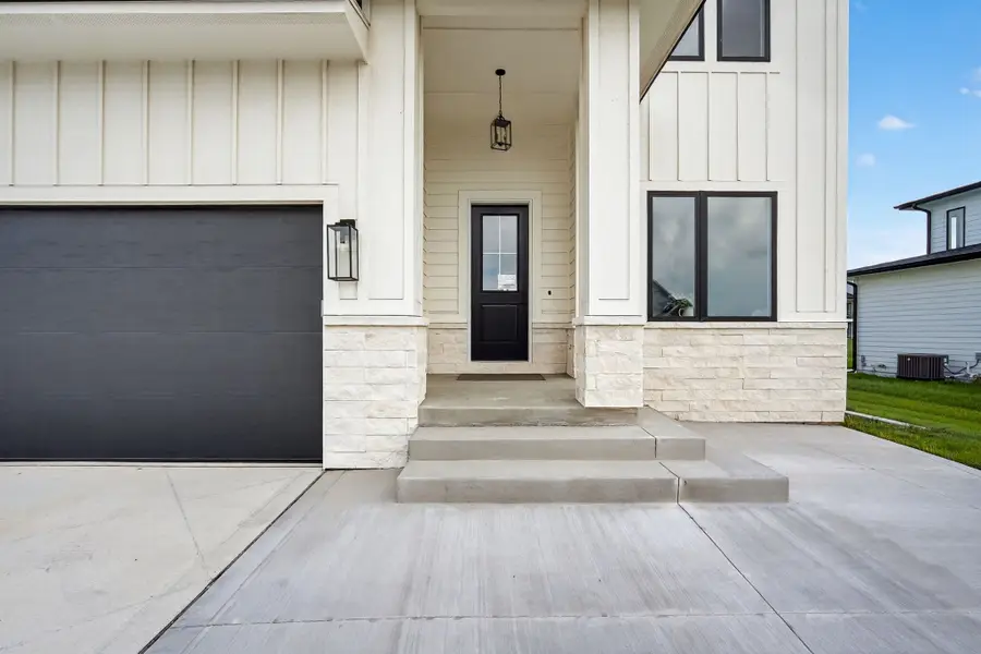 3943 NW 181st Street, Clive, IA 50325 - #3