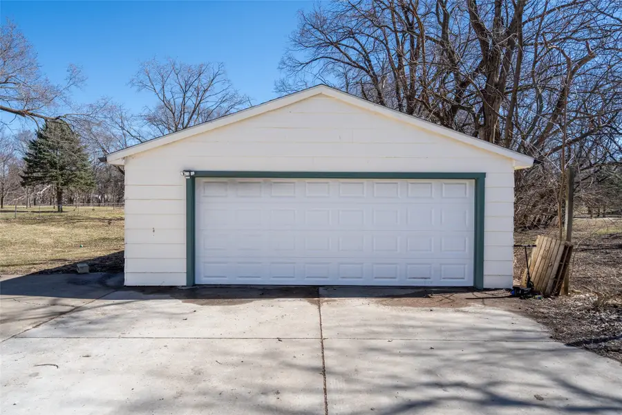 4103 E 32nd Street, Des Moines, IA 50317 - #2