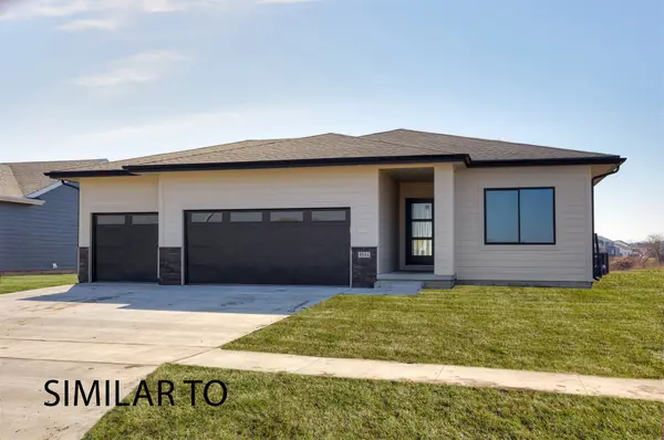 16314 Ironwood Lane, Urbandale, IA 50323