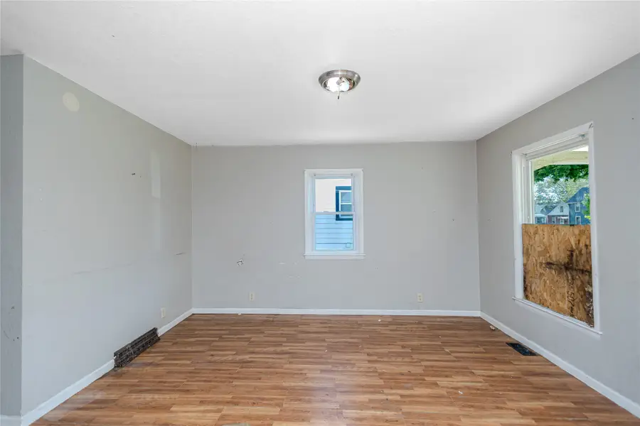 1812 SE 2nd Street, Des Moines, IA 50315 - #3