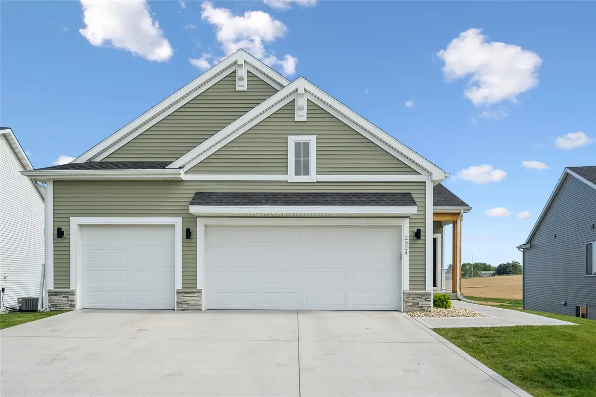 2924 Primrose Lane, Pella, IA 50219 - #1