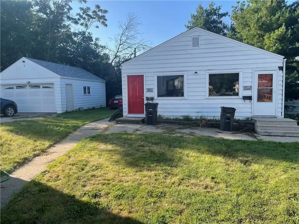 1208 West Street, Des Moines, IA 50315 - #1