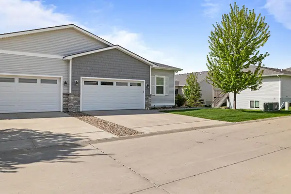 9288 Primo Lane, West Des Moines, IA 50266