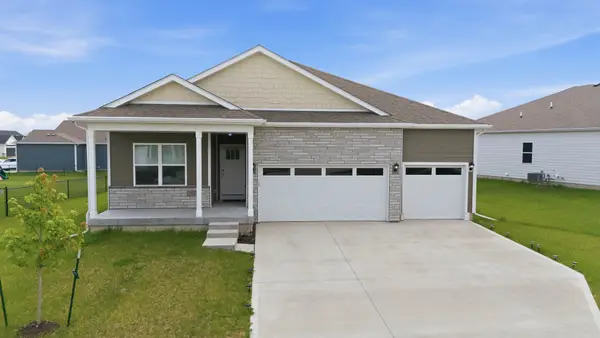 2811 NW Cedarwood Drive, Ankeny, IA 50023